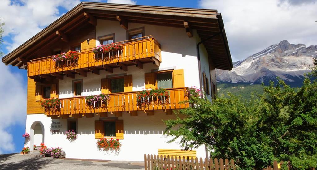 Ciasa De Munt Daire La Villa  Dış mekan fotoğraf